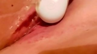 Soaking amateur pussy squirting everywhere