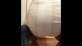 awesome diaper farts... volume up!