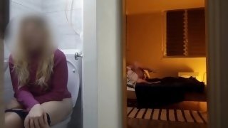 Peeking stepbro and his girlfriend giving head from the toilet 👀