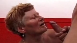 The horny milf catches her son-in-law and gets filled with hot cum