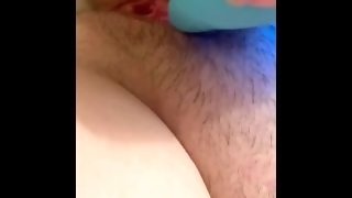 Young milf uses toy to cum