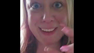 Hot mom uses sex machine for first time and cums so hard